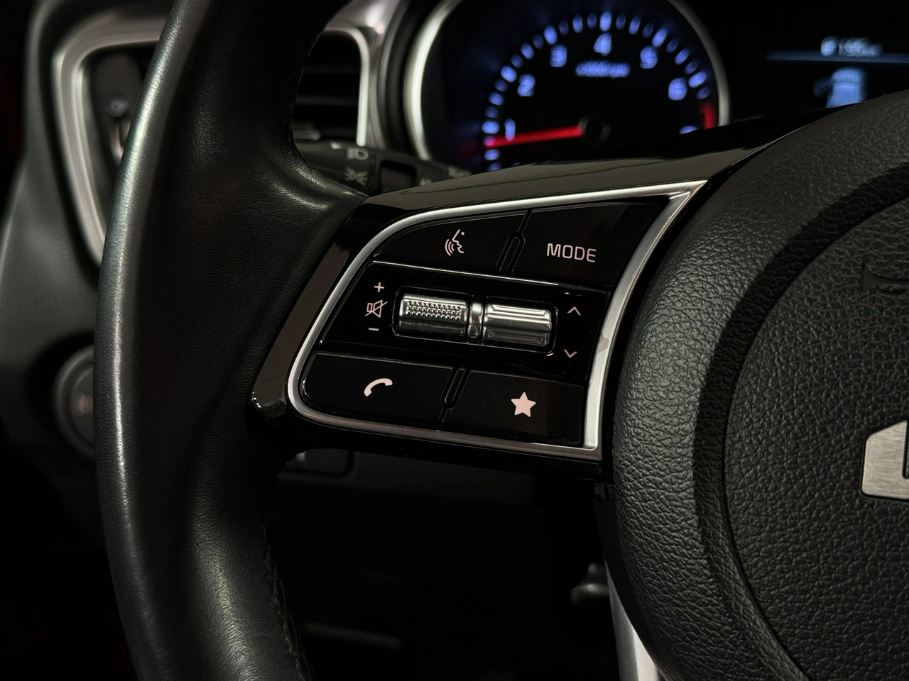 Kia XCeed - Zdjęcie 16