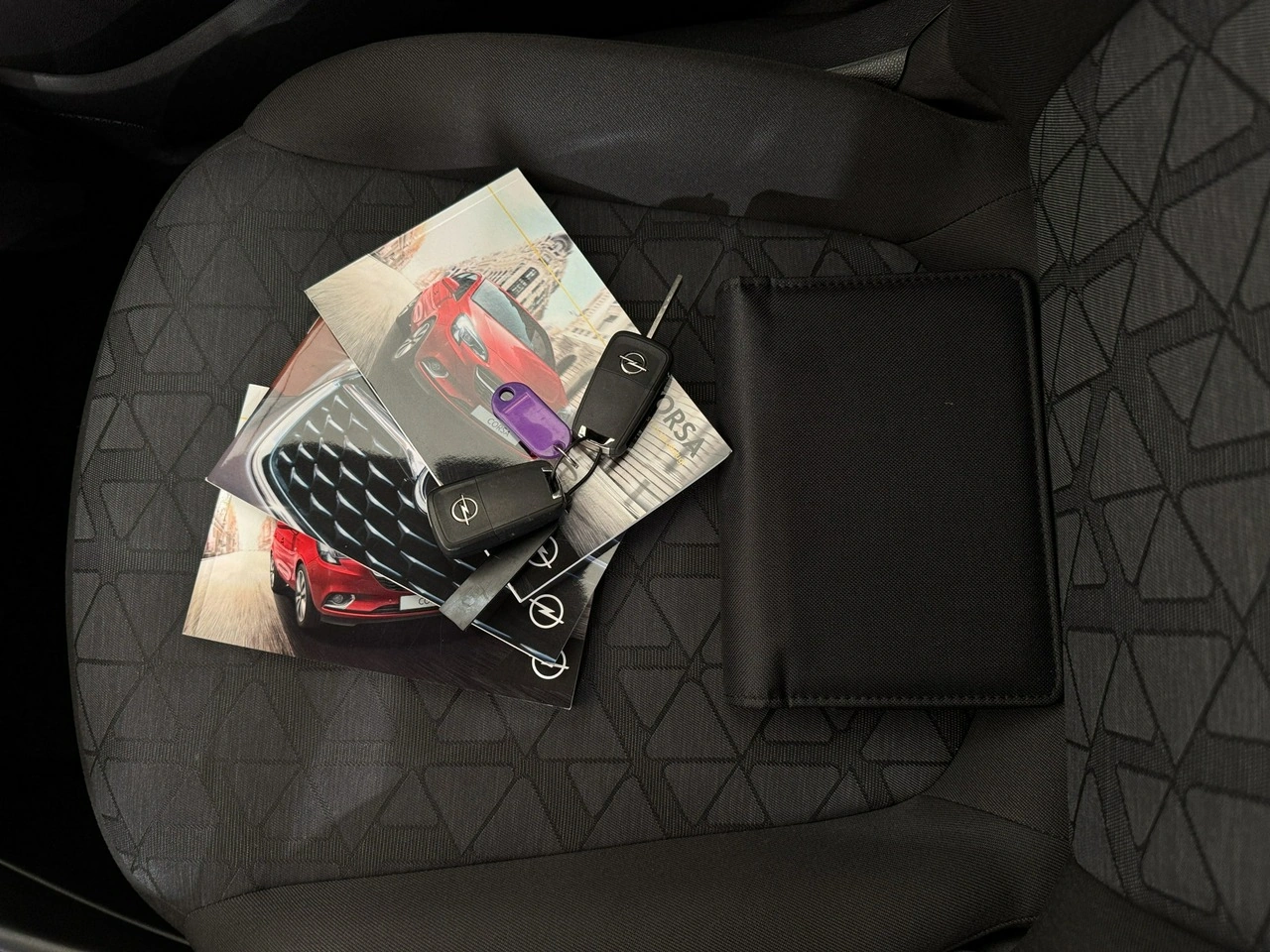 Opel Corsa - Zdjęcie 25