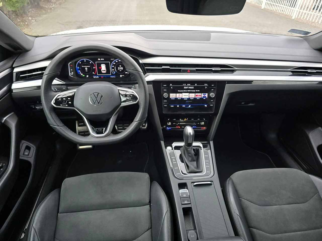 Volkswagen Arteon - Zdjęcie 12