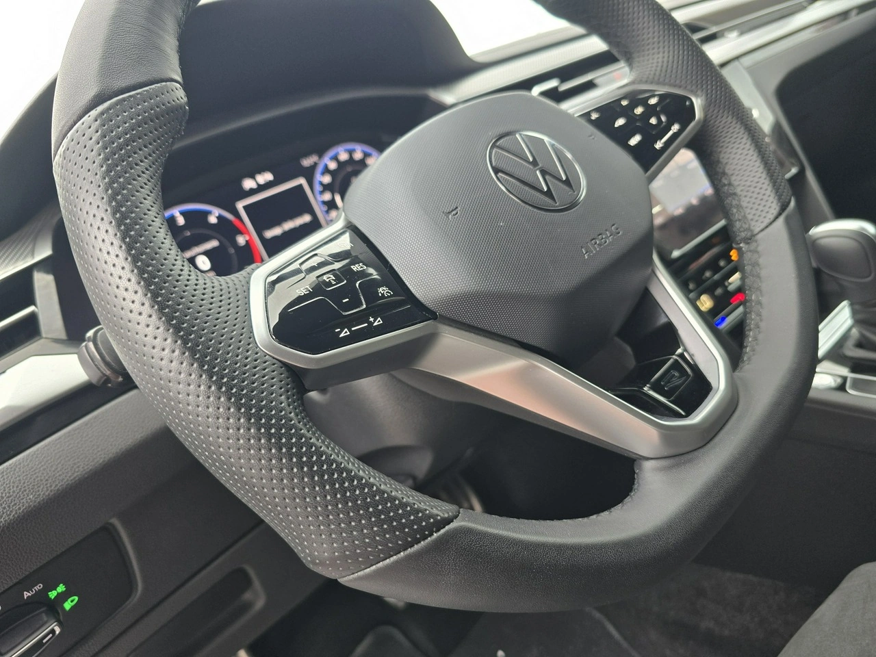 Volkswagen Arteon - Zdjęcie 17