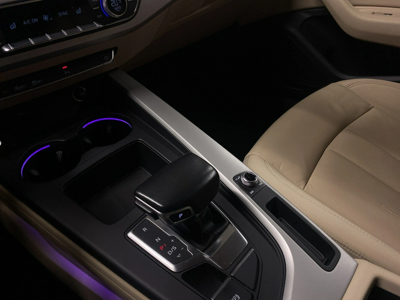 Audi A4 - Zdjęcie 35