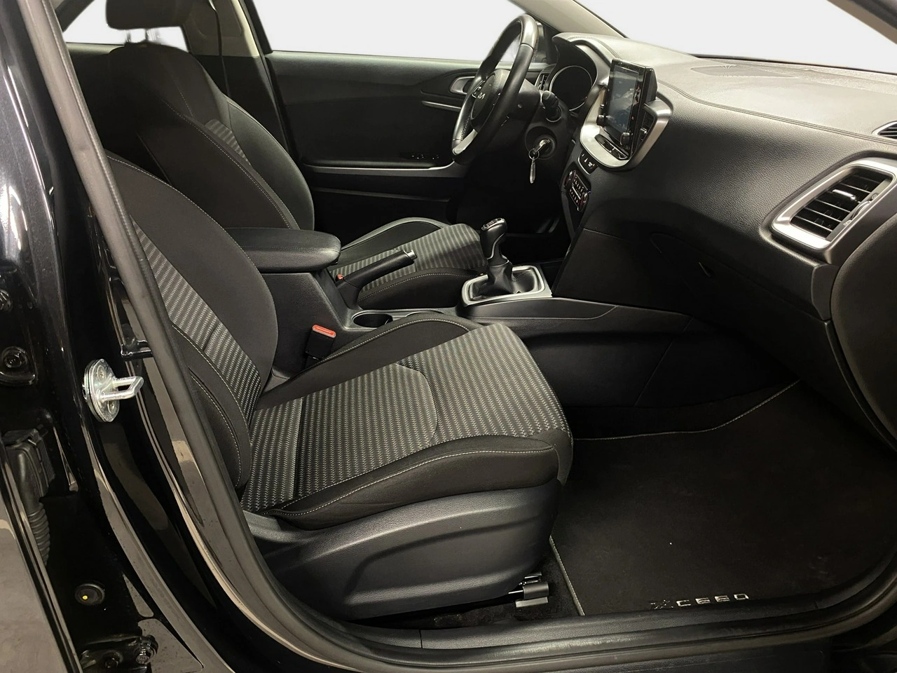 Kia XCeed - Zdjęcie 12