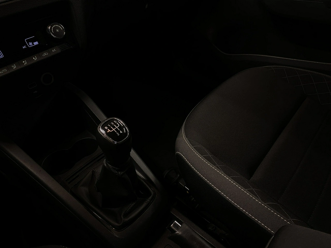 Skoda Fabia - Zdjęcie 33