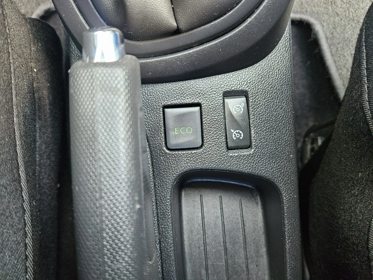 Renault Captur - Zdjęcie 14