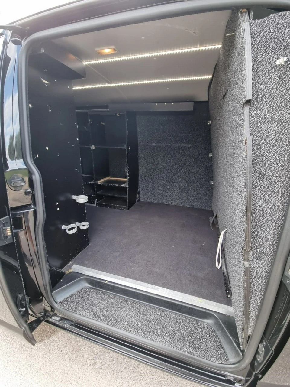 Volkswagen Transporter - Zdjęcie 17