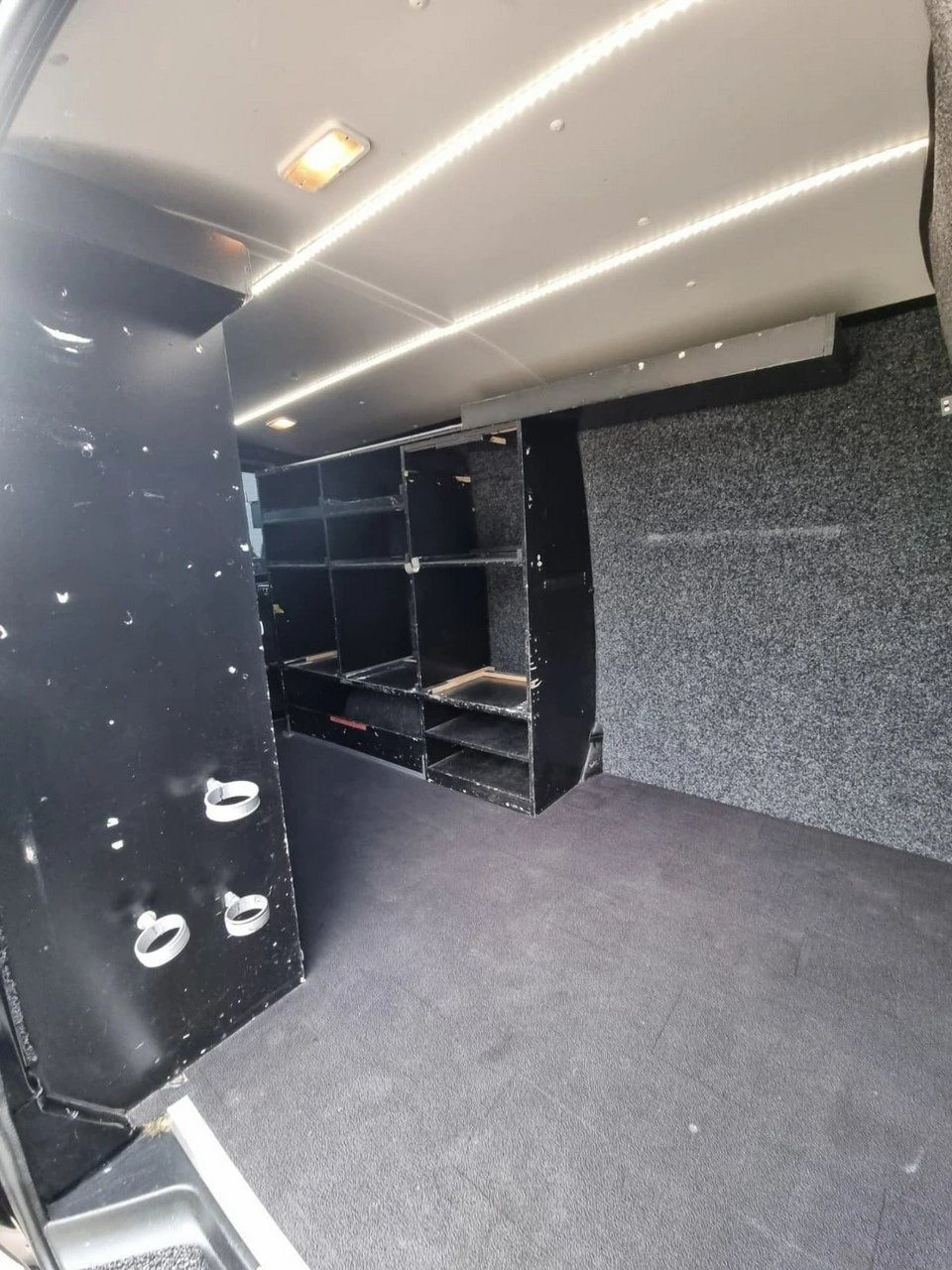 Volkswagen Transporter - Zdjęcie 18