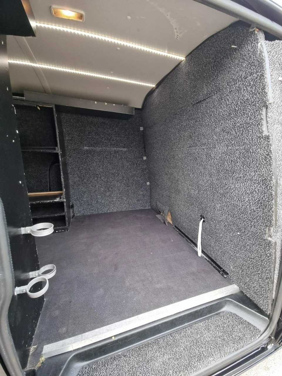 Volkswagen Transporter - Zdjęcie 19