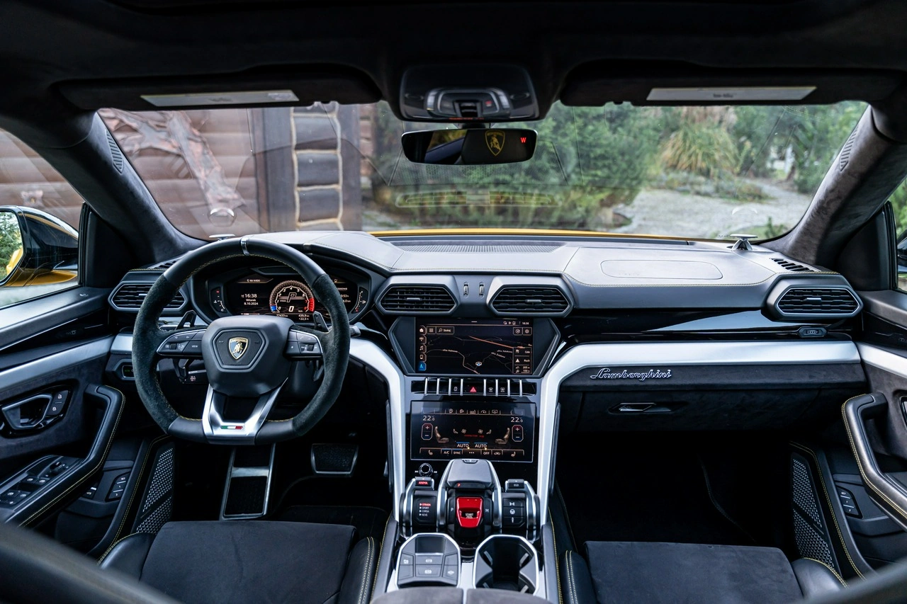 Lamborghini Urus - Zdjęcie 39
