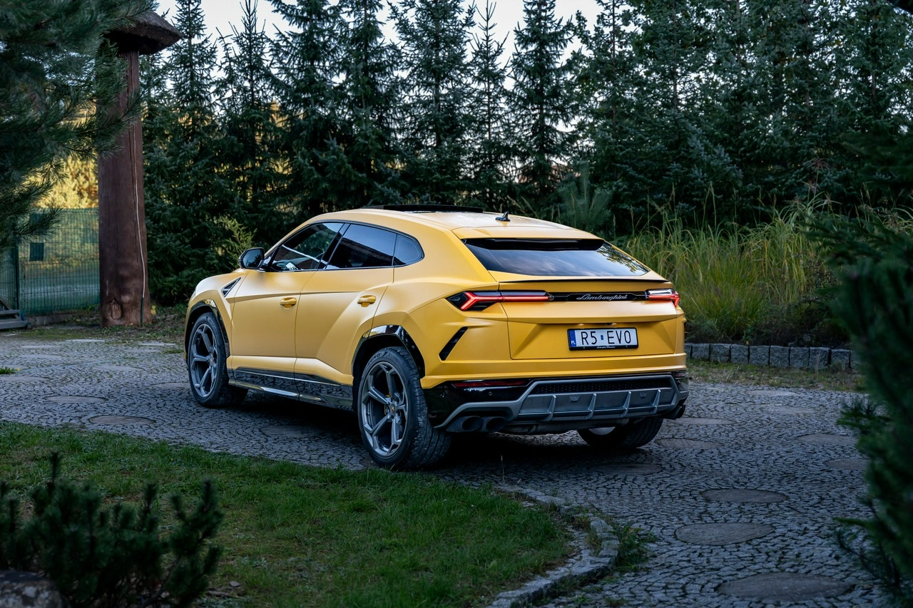 Lamborghini Urus - Zdjęcie 18