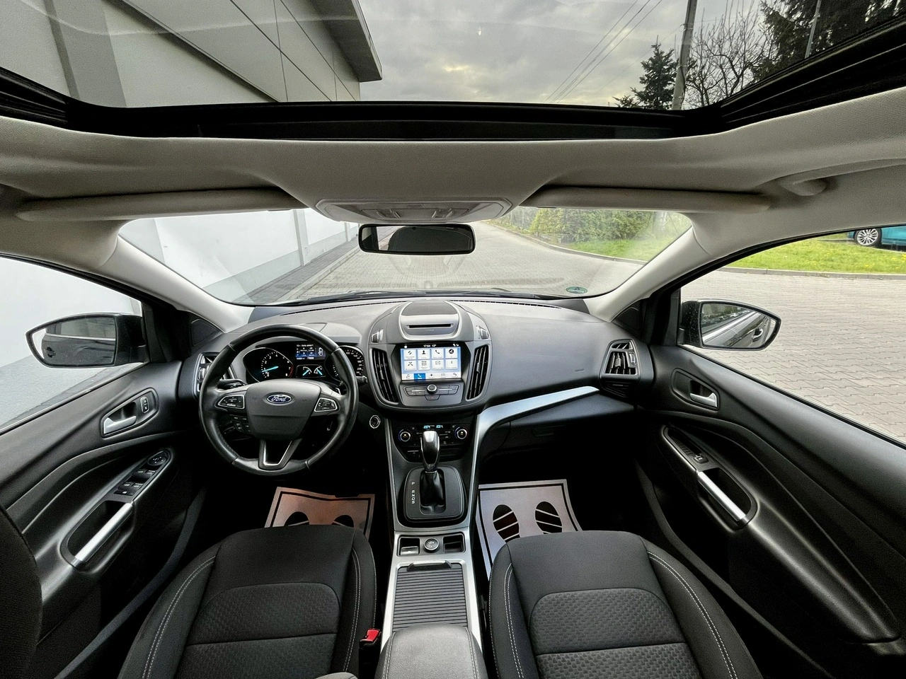 Ford Kuga - Zdjęcie 11