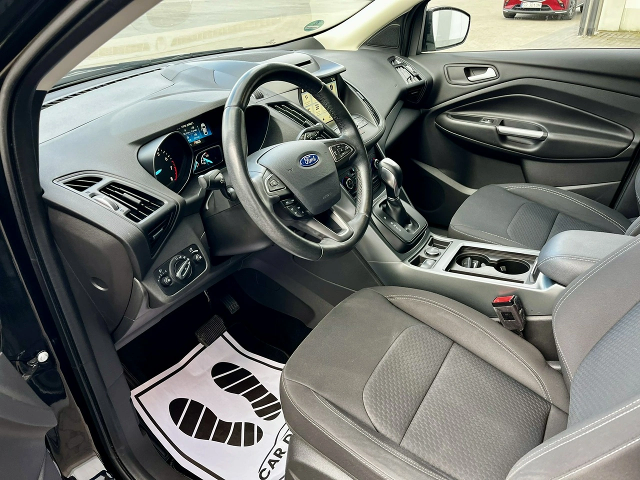 Ford Kuga - Zdjęcie 13