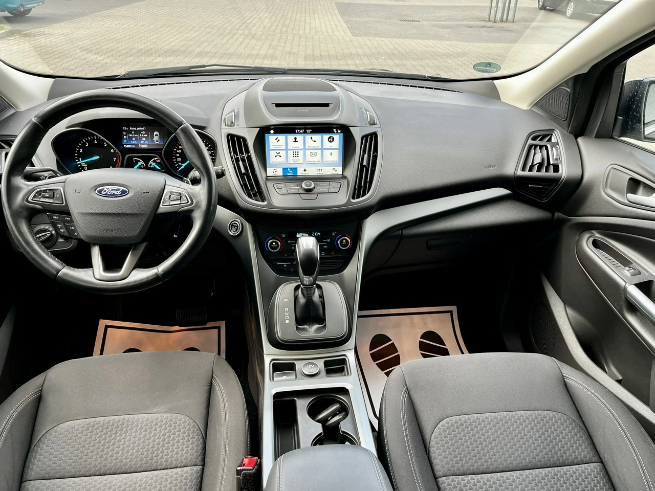 Ford Kuga - Zdjęcie 14