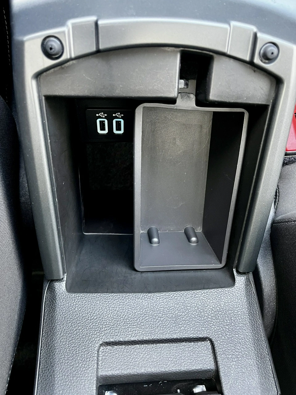 Ford Kuga - Zdjęcie 21