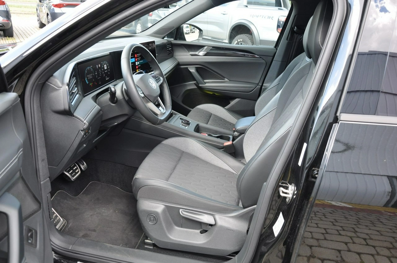 Volkswagen Tiguan - Zdjęcie 10