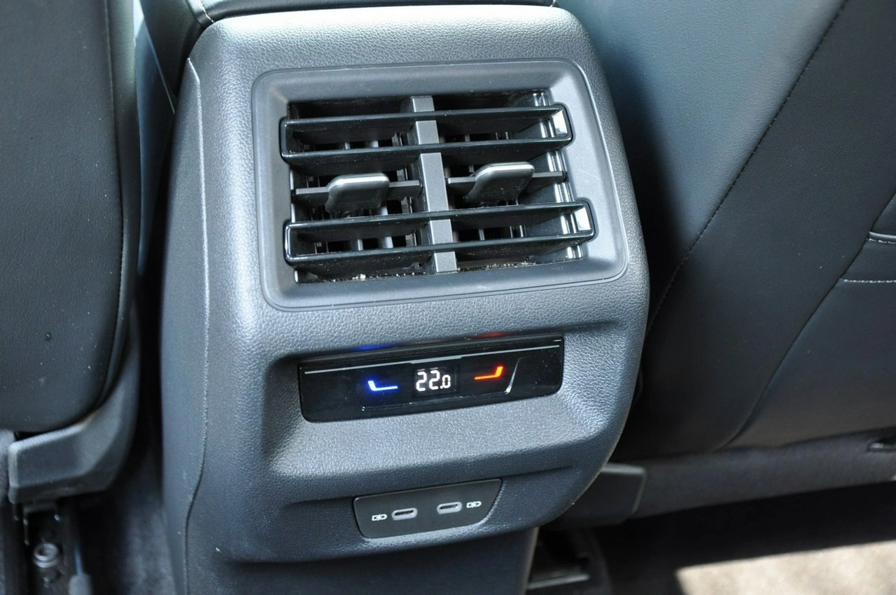 Volkswagen Tiguan - Zdjęcie 33