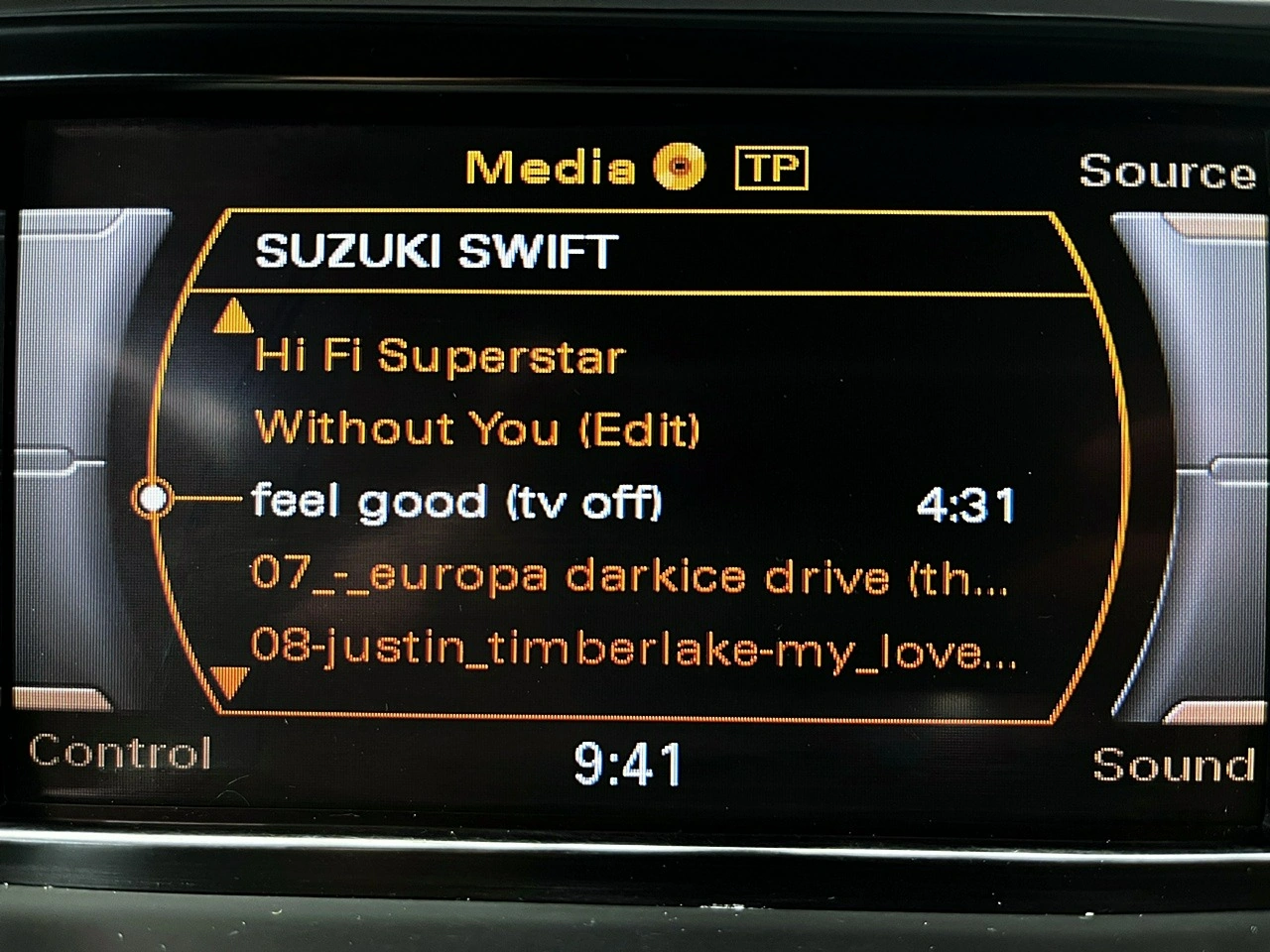 Audi A4 - Zdjęcie 32