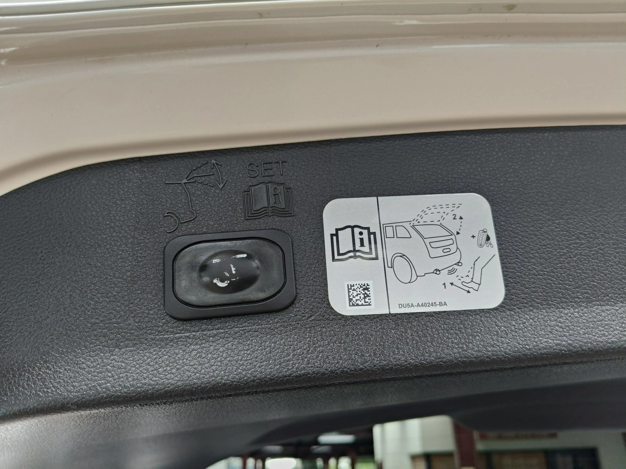 Ford Kuga - Zdjęcie 15