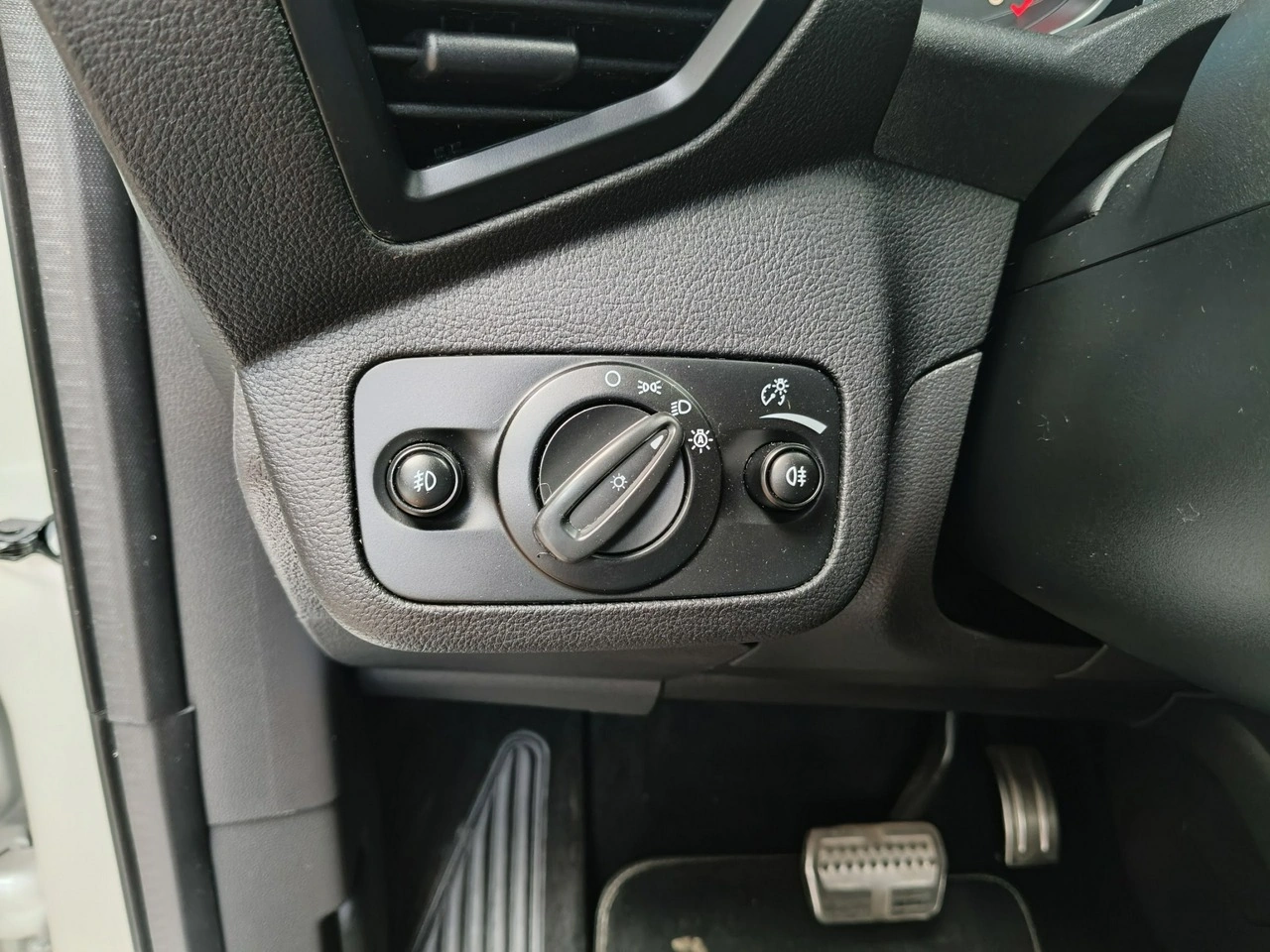 Ford Kuga - Zdjęcie 23