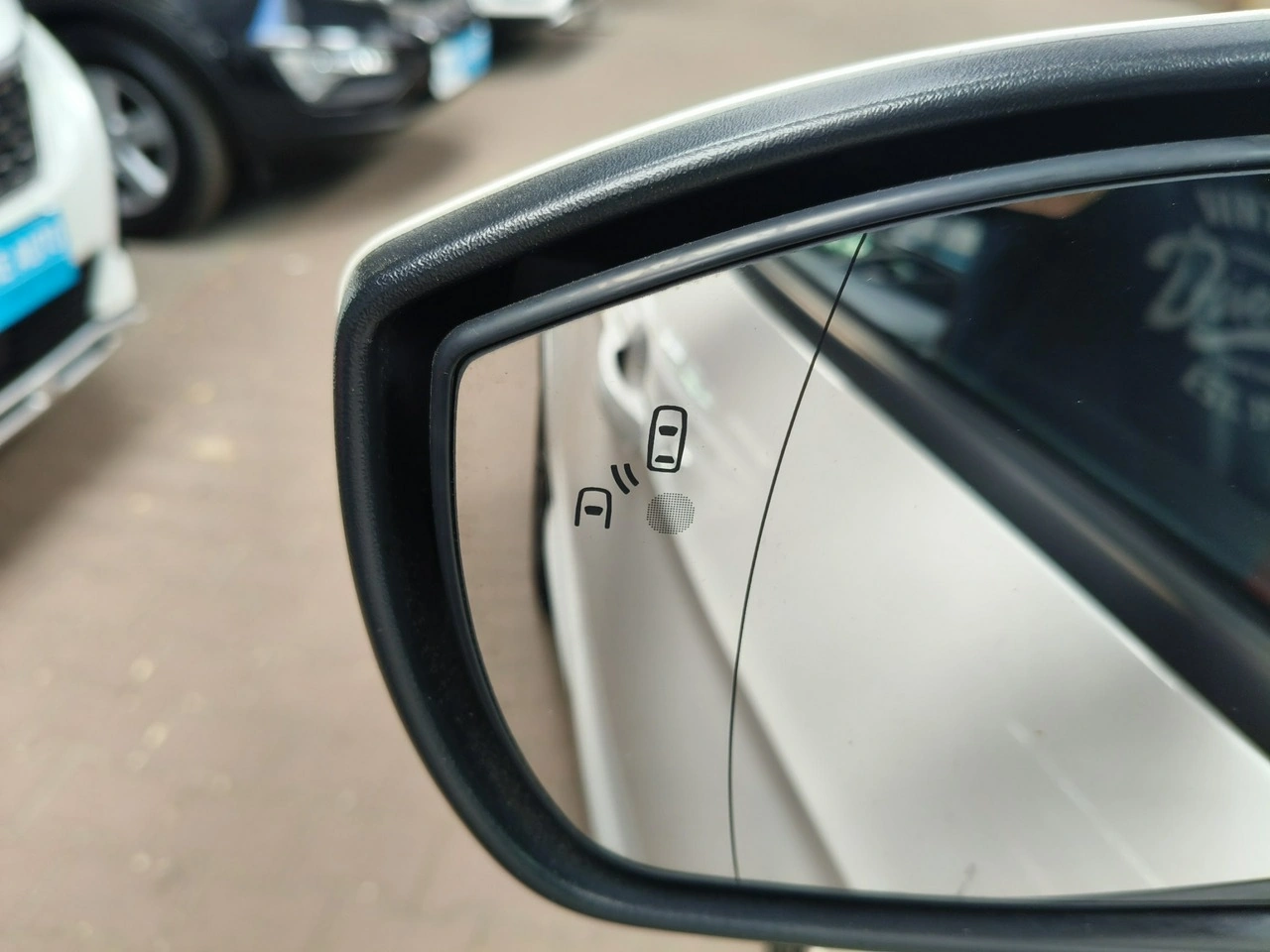 Ford Kuga - Zdjęcie 8
