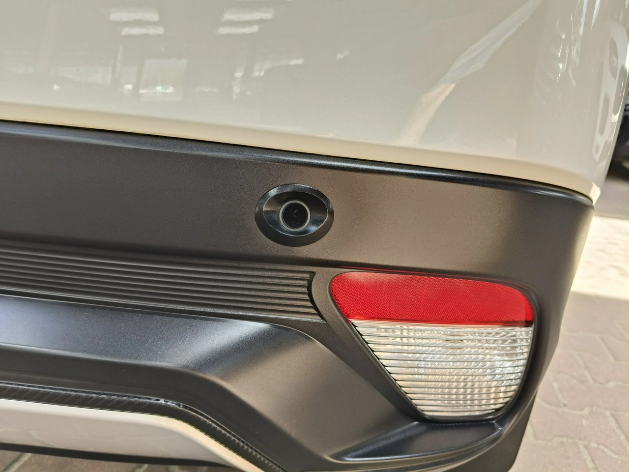 Mitsubishi Eclipse Cross - Zdjęcie 12
