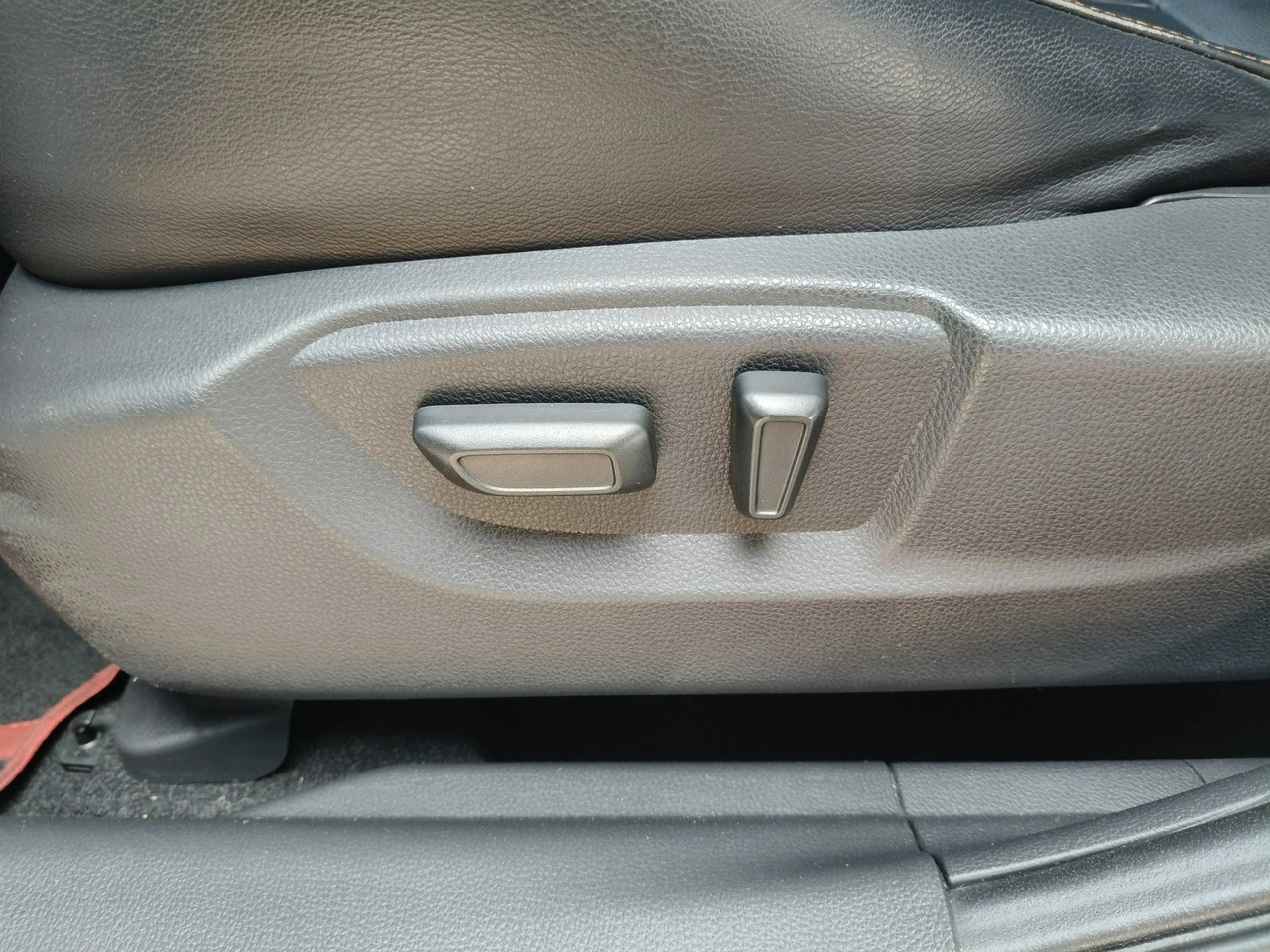 Mitsubishi Eclipse Cross - Zdjęcie 18