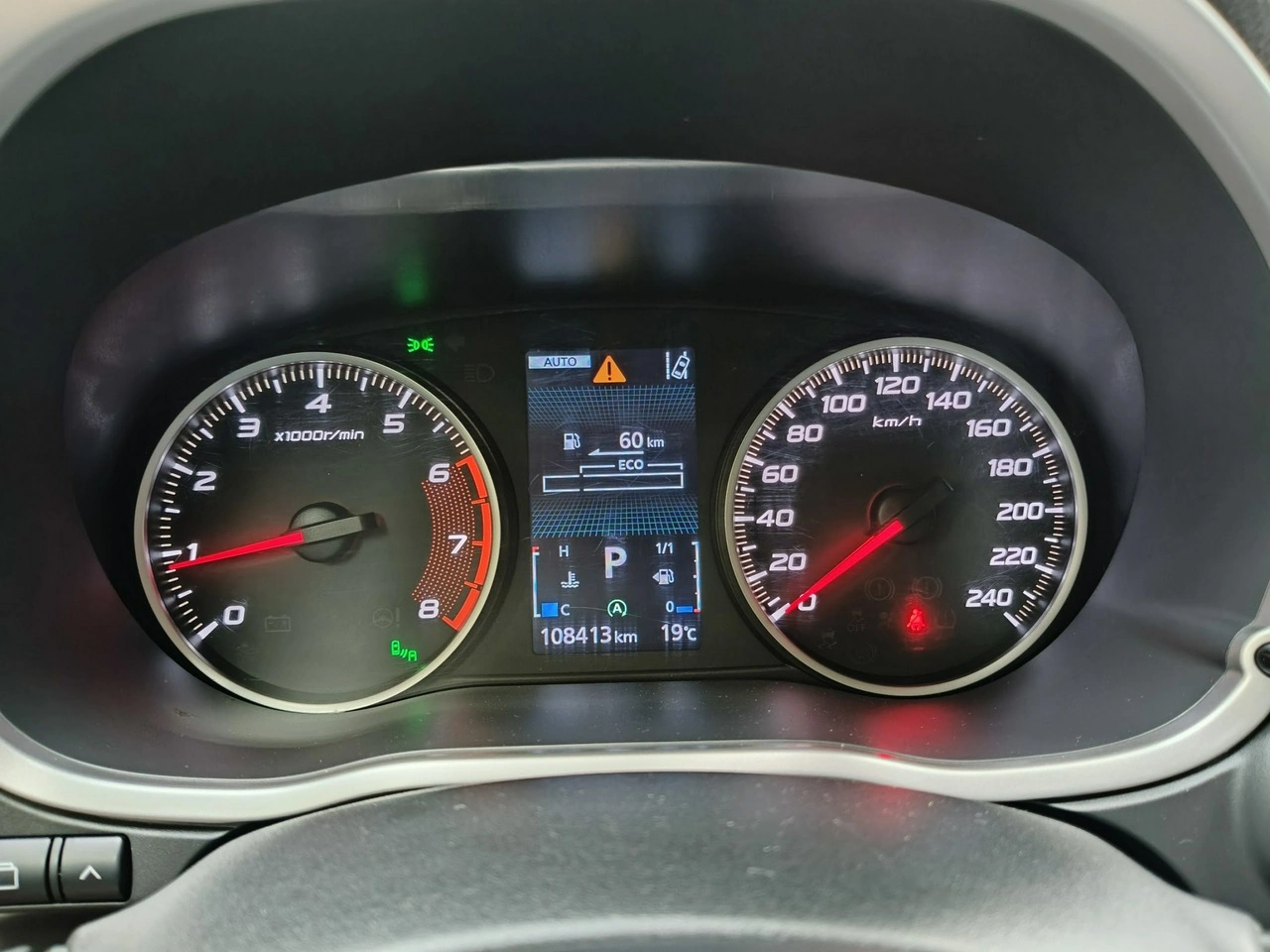 Mitsubishi Eclipse Cross - Zdjęcie 22