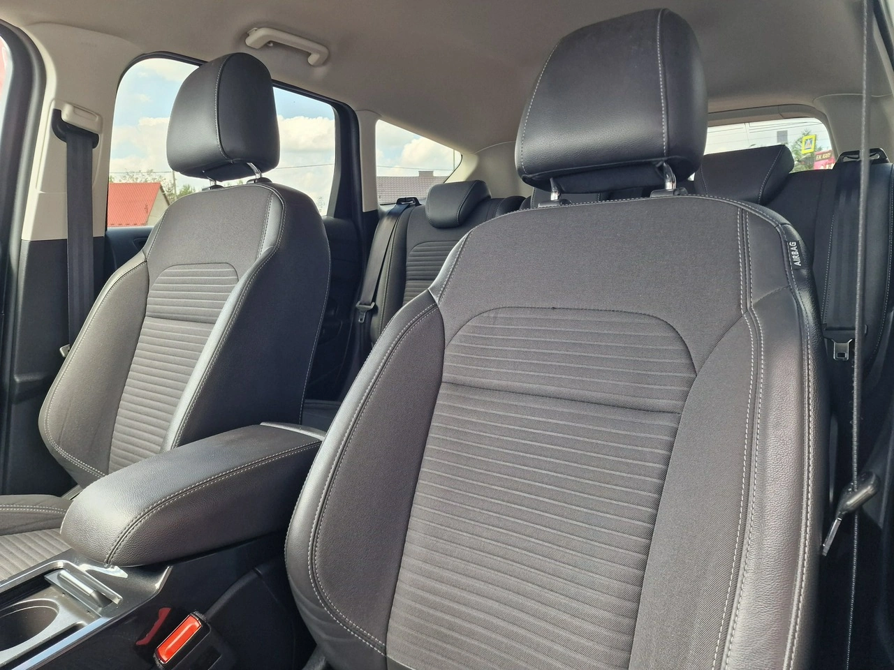 Ford Kuga - Zdjęcie 16