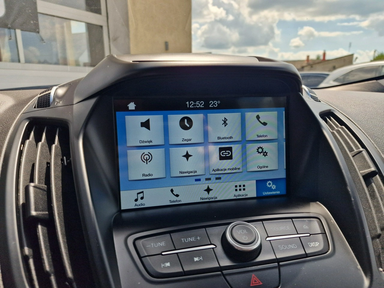 Ford Kuga - Zdjęcie 27