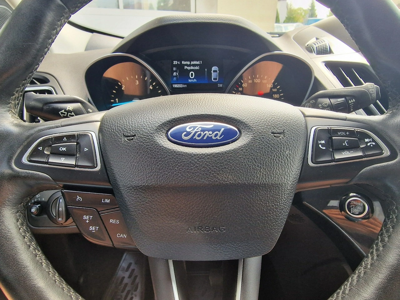 Ford Kuga - Zdjęcie 31