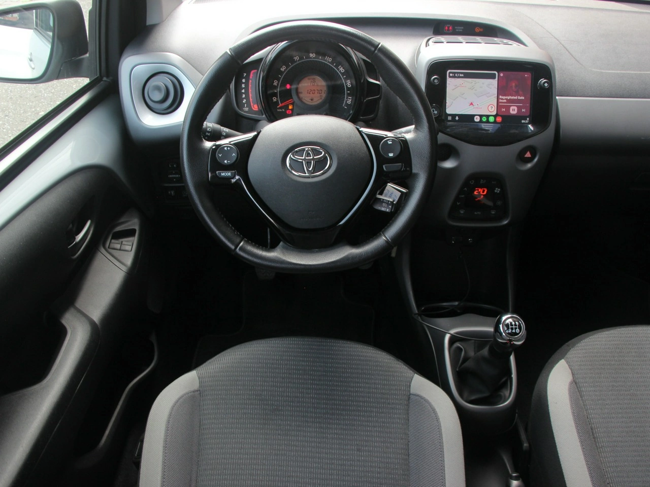 Toyota Aygo - Zdjęcie 17