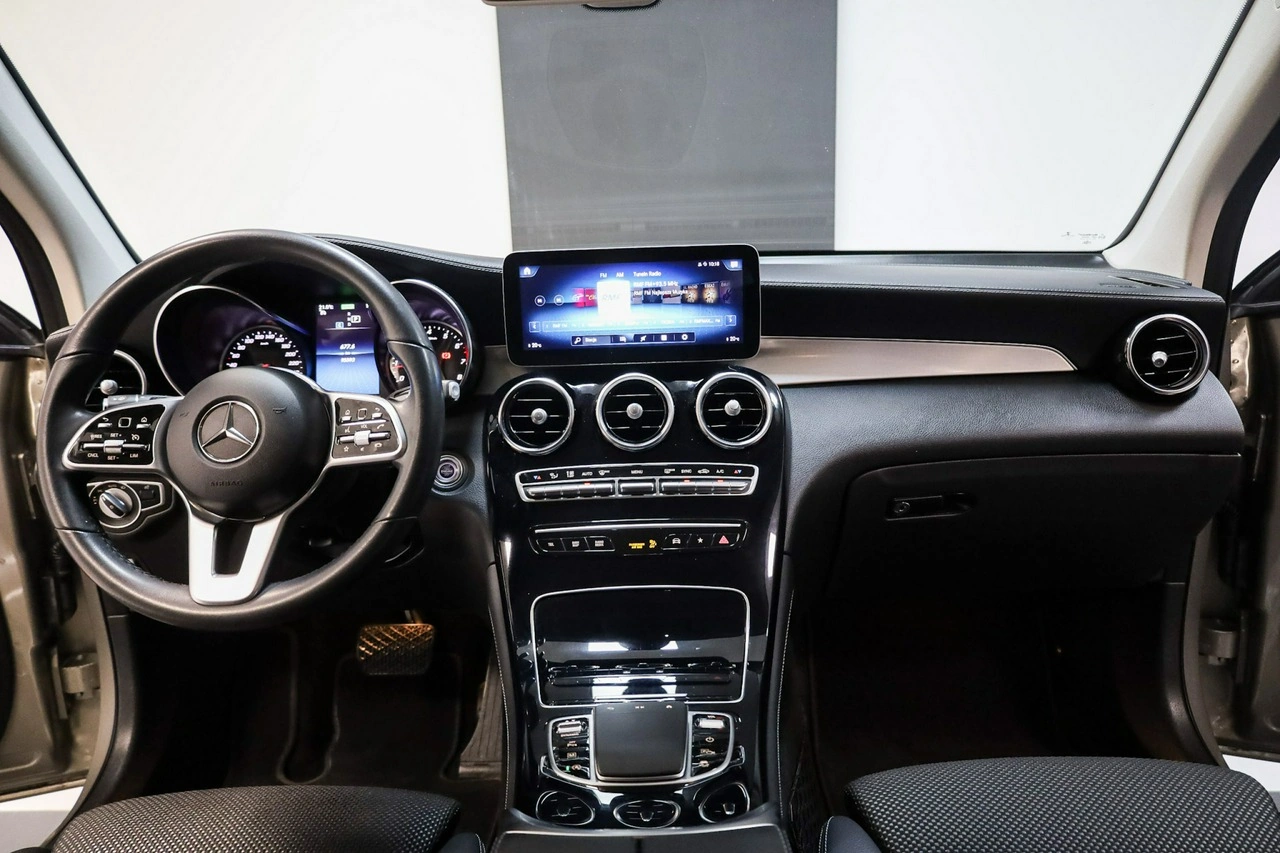 Mercedes GLC 200 - Zdjęcie 12