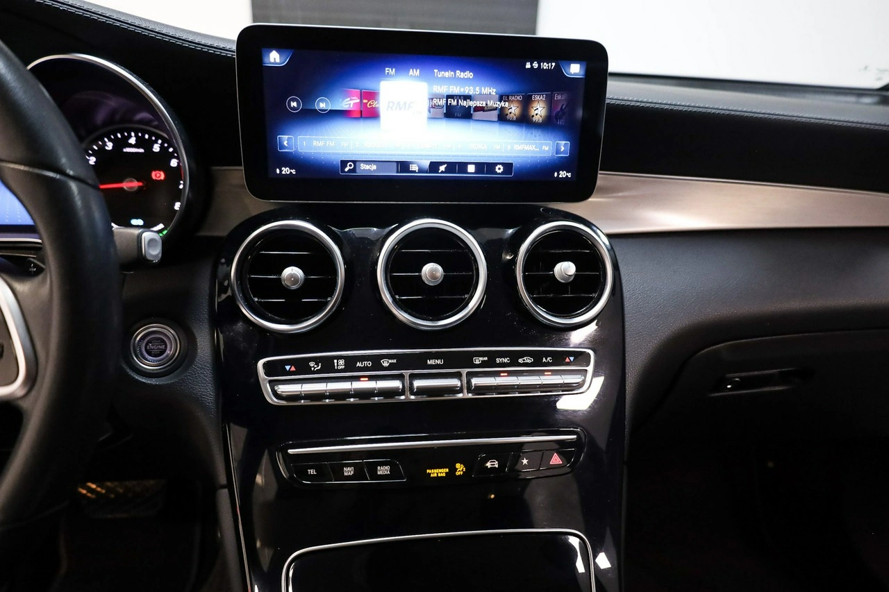 Mercedes GLC 200 - Zdjęcie 17