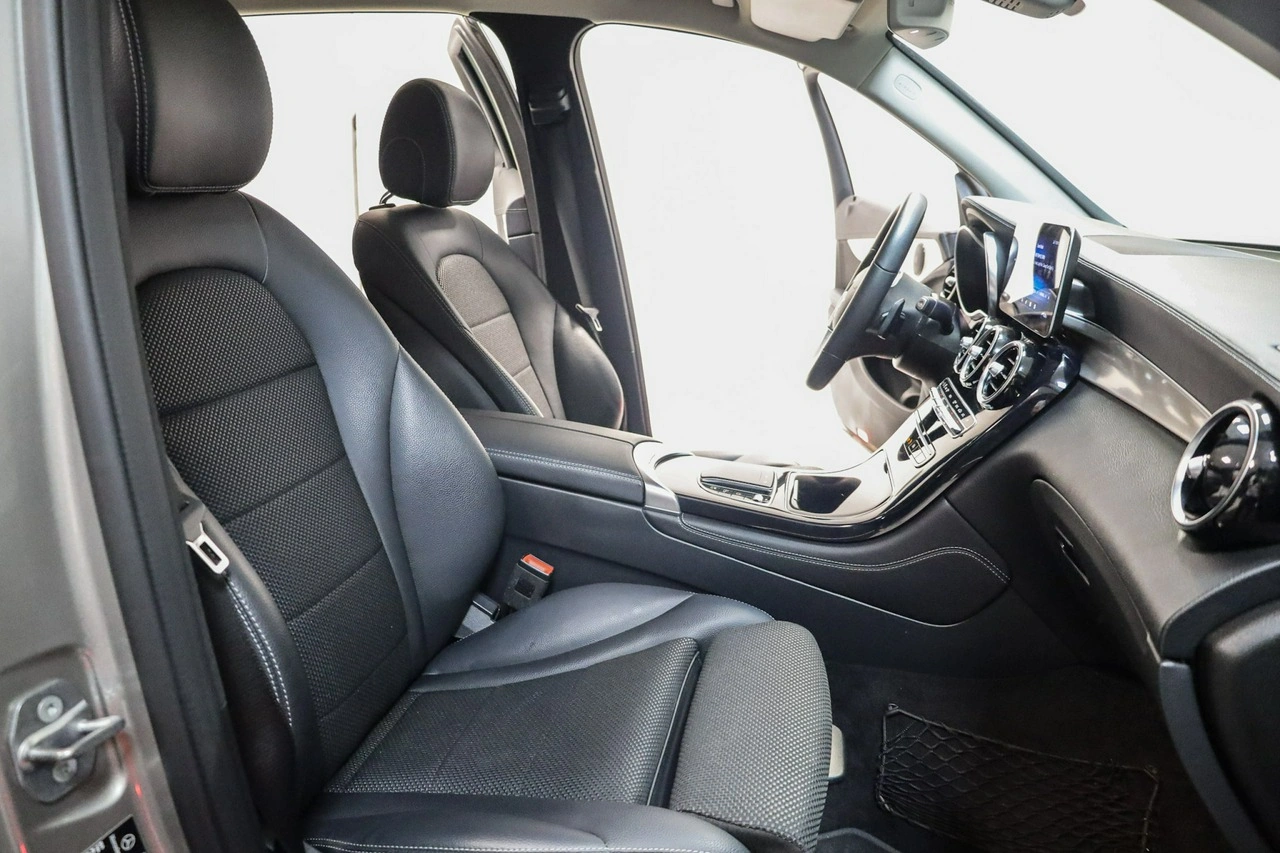 Mercedes GLC 200 - Zdjęcie 21