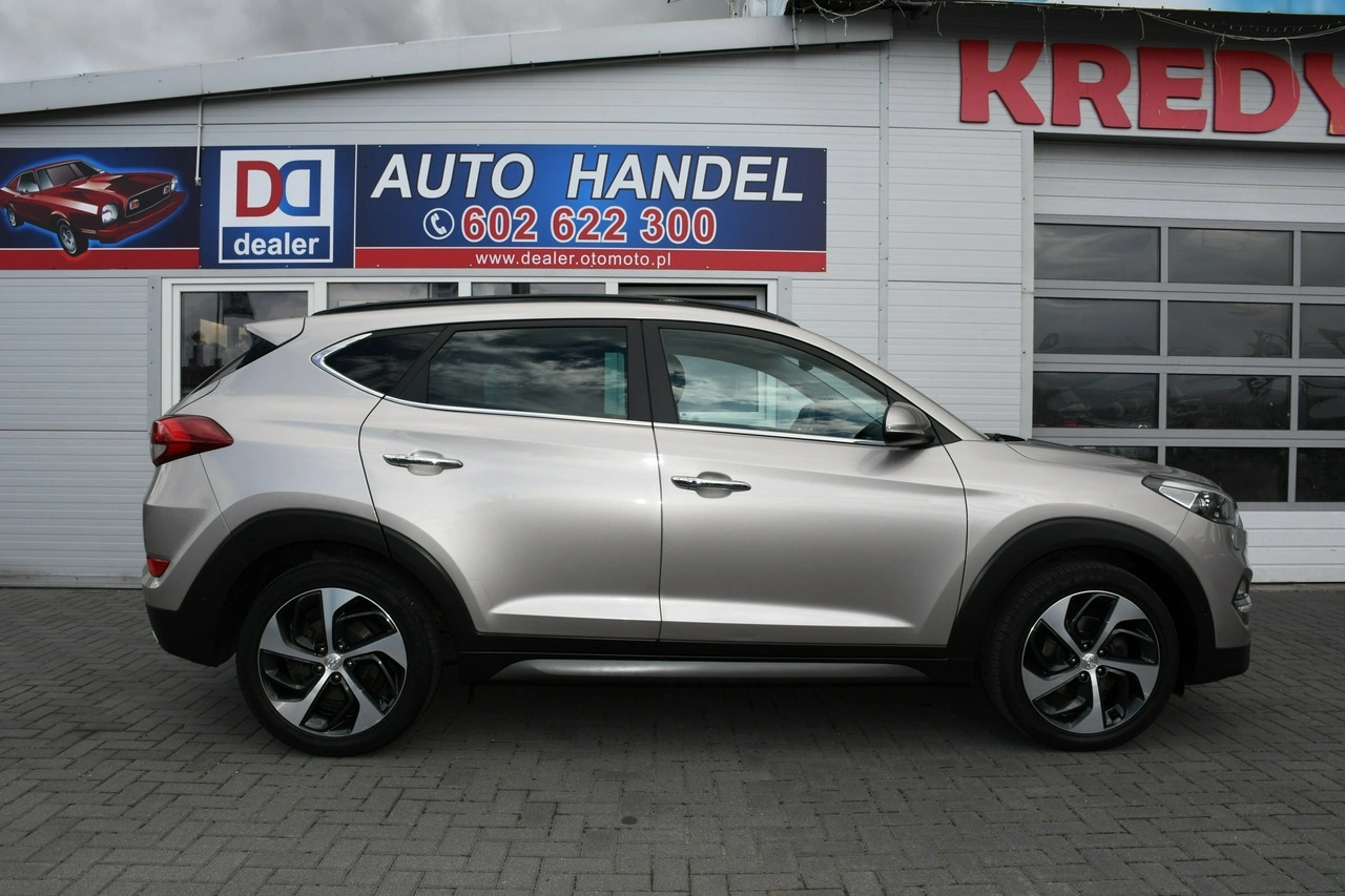 Hyundai Tucson - Zdjęcie 16