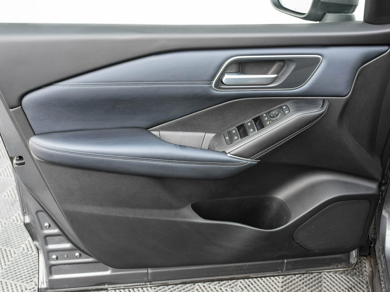 Nissan Qashqai - Zdjęcie 8