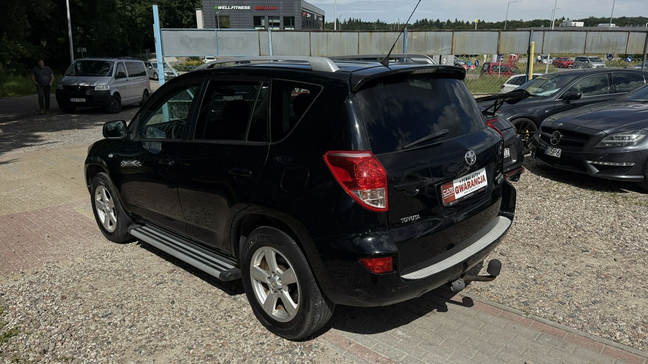 Toyota RAV-4 - Zdjęcie 9