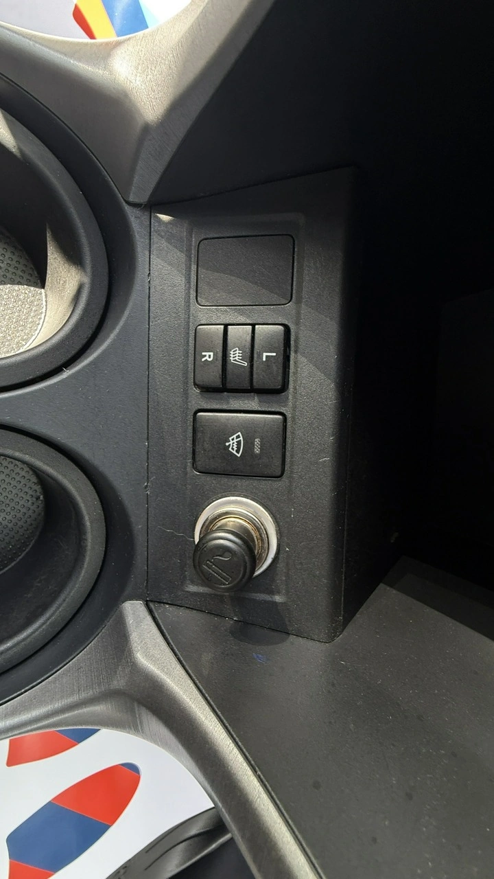 Toyota RAV-4 - Zdjęcie 18