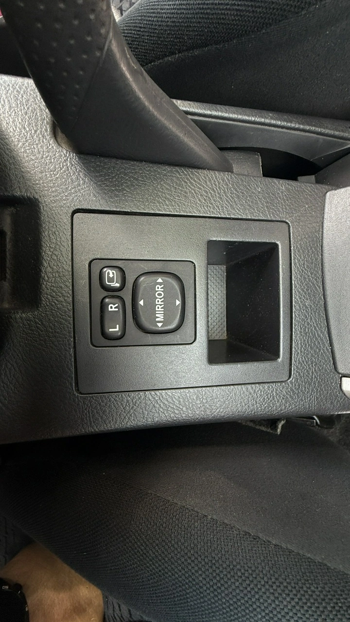 Toyota RAV-4 - Zdjęcie 19