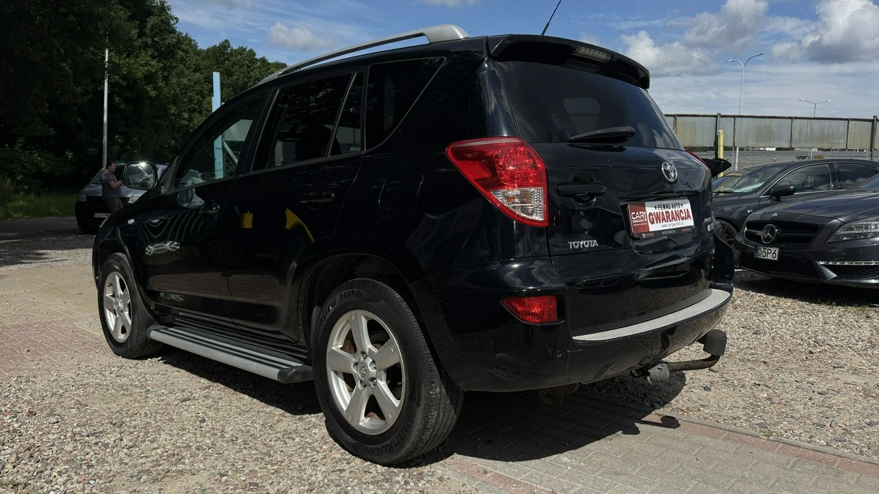 Toyota RAV-4 - Zdjęcie 8