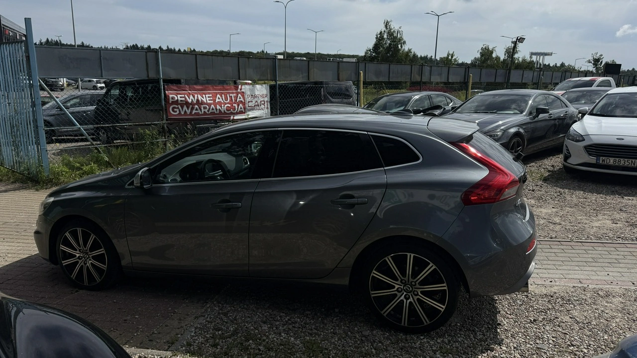 Volvo V40 - Zdjęcie 9