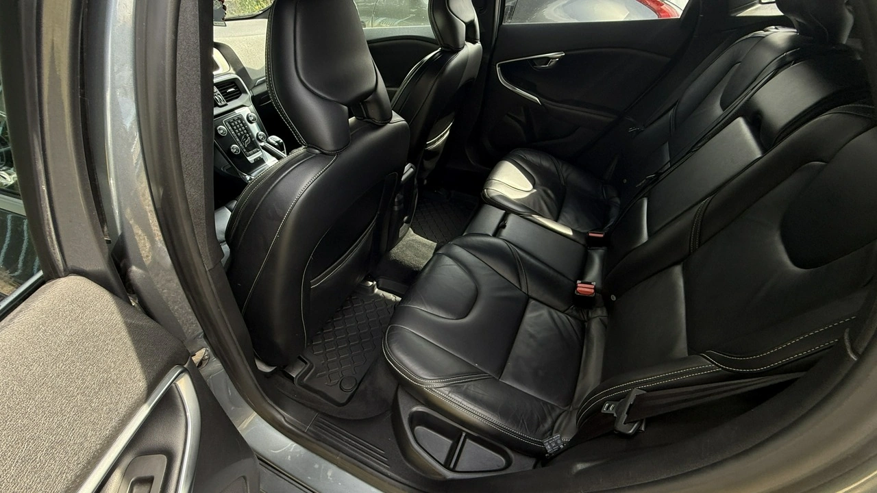 Volvo V40 - Zdjęcie 19