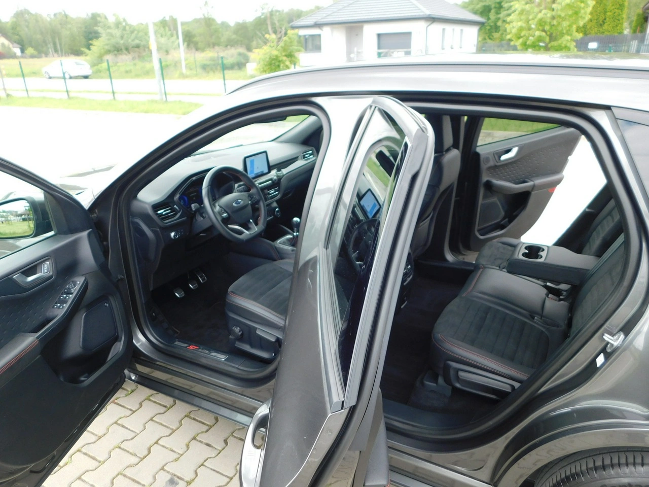 Ford Kuga - Zdjęcie 9