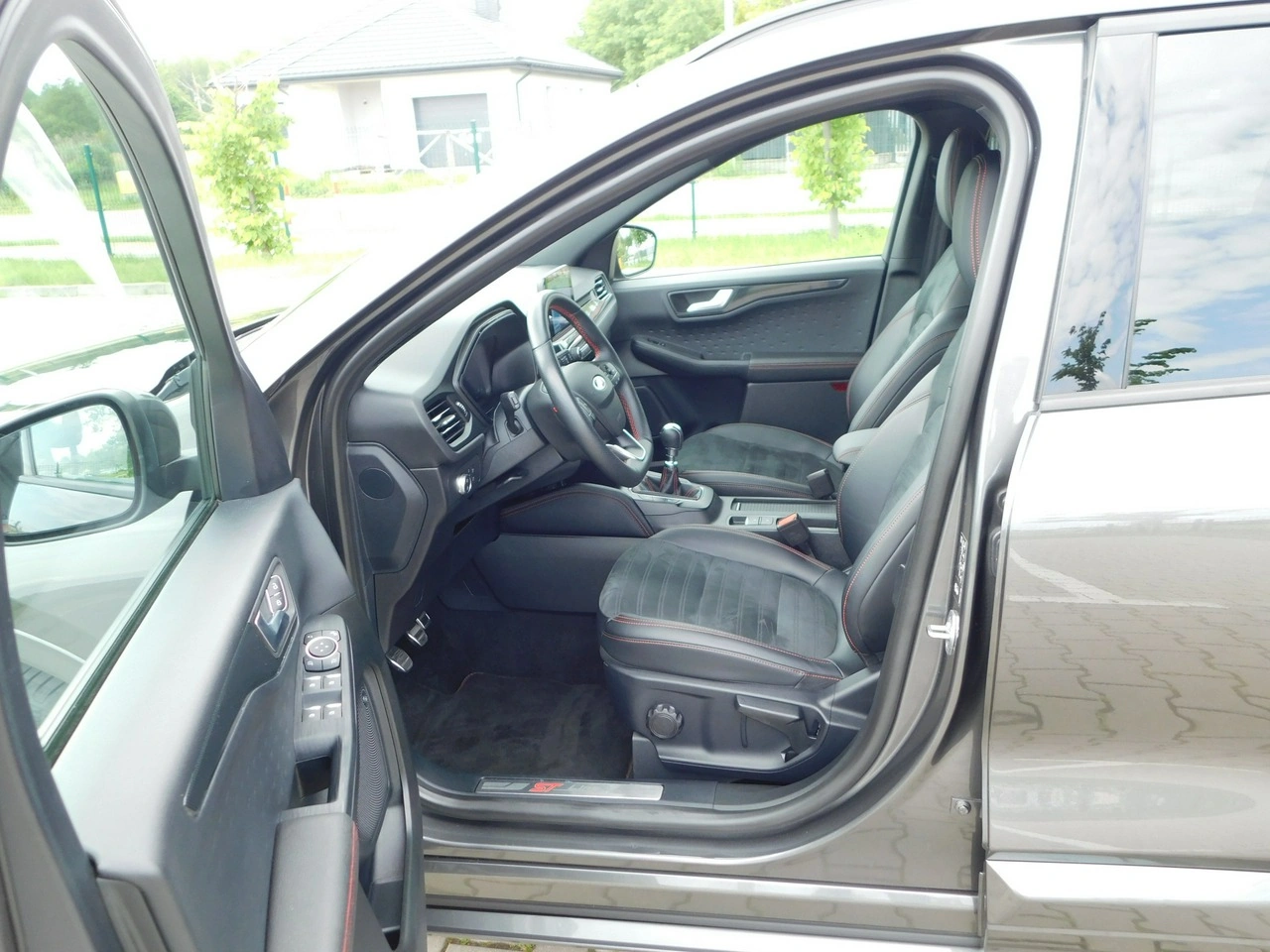 Ford Kuga - Zdjęcie 10