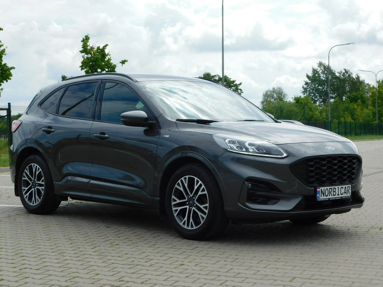 Ford Kuga - Zdjęcie 1