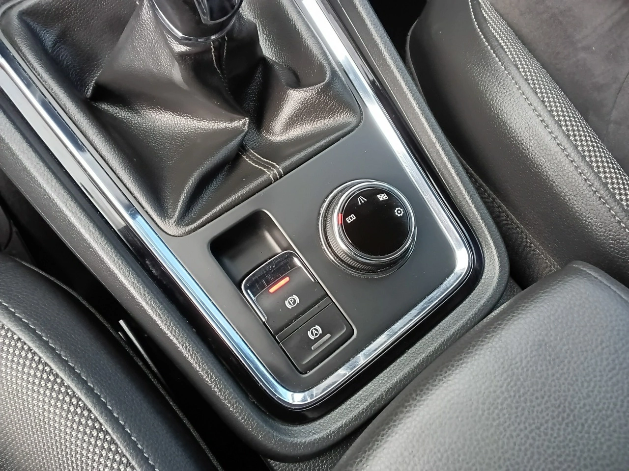 Seat Ateca - Zdjęcie 17