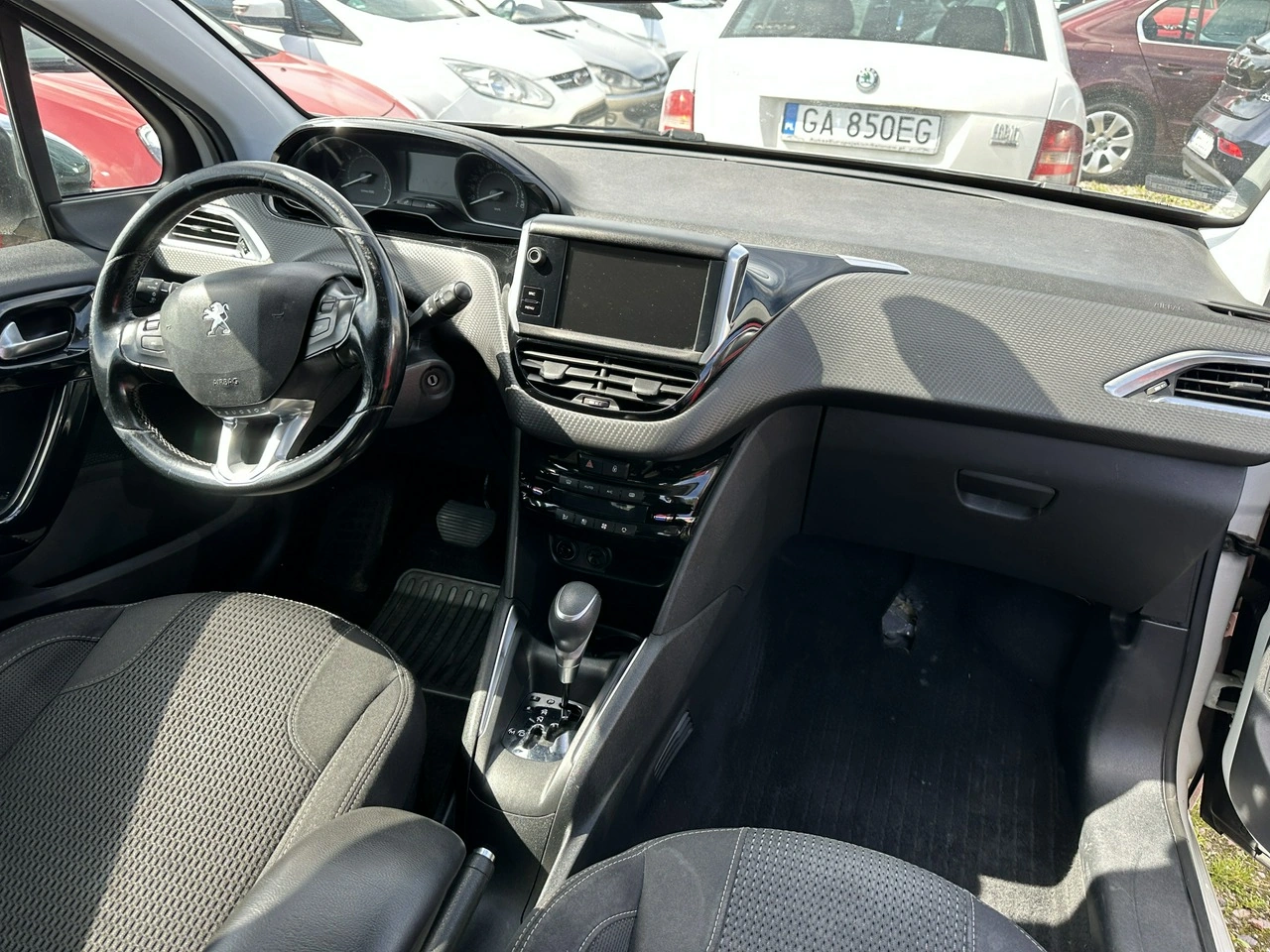 Peugeot 208 - Zdjęcie 5