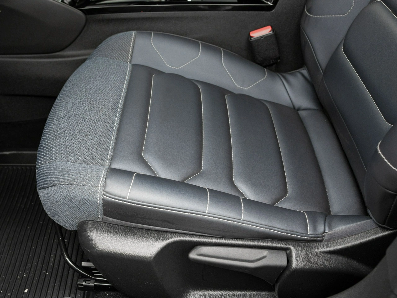 Citroën C4 - Zdjęcie 9