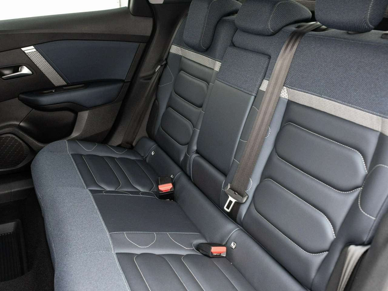Citroën C4 - Zdjęcie 23