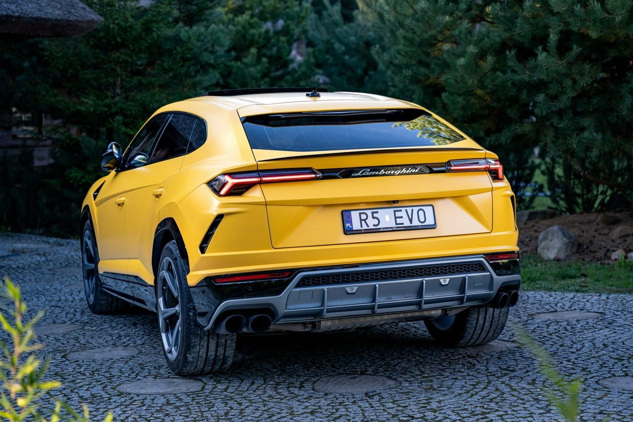 Lamborghini Urus - Zdjęcie 10