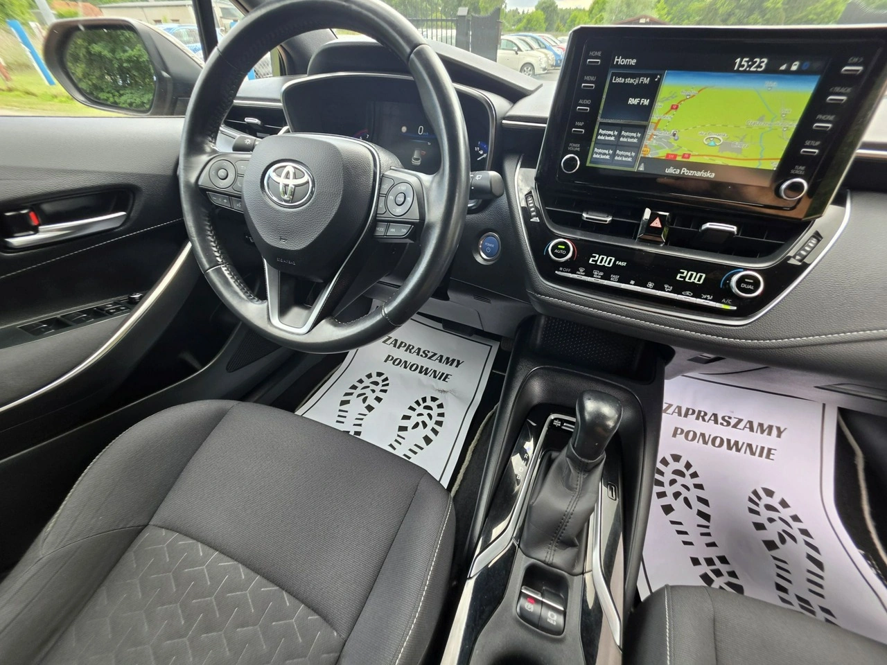 Toyota Corolla - Zdjęcie 19